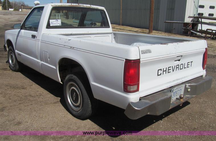 image for item I7145 1991 Chevrolet S10 pickup truck