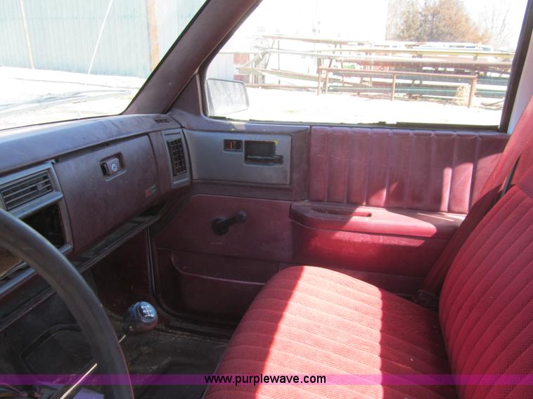 image for item I7145 1991 Chevrolet S10 pickup truck
