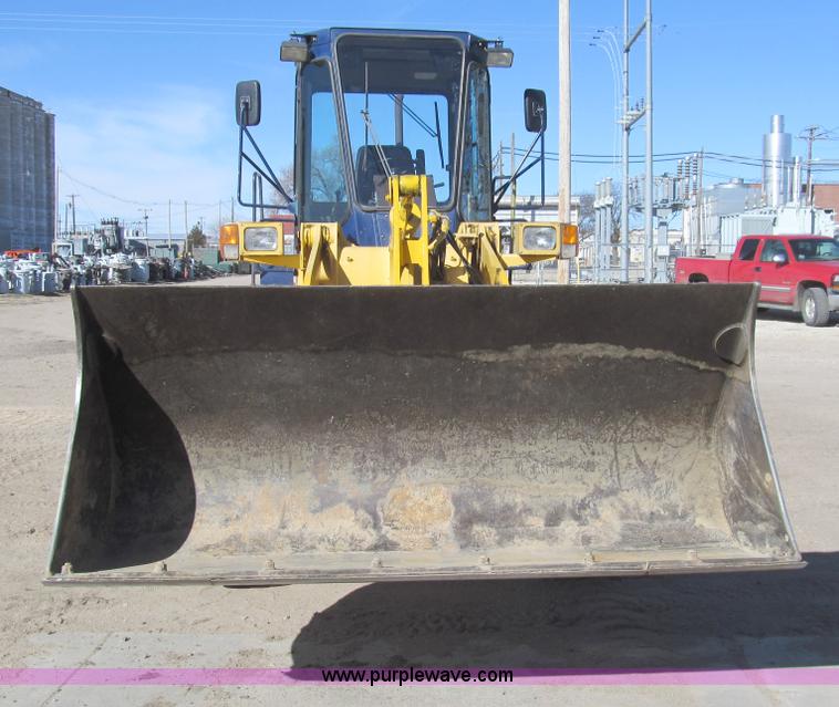 image for item I7157 1996 Komatsu WA120-1 wheel loader