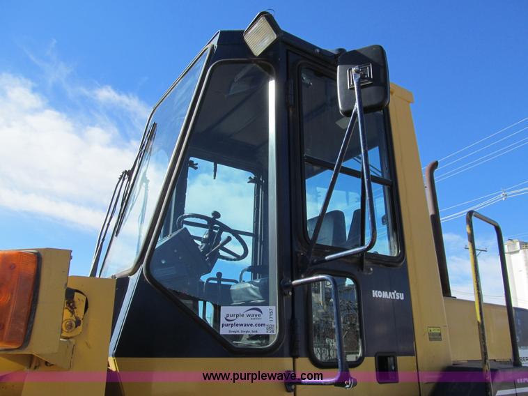 image for item I7157 1996 Komatsu WA120-1 wheel loader