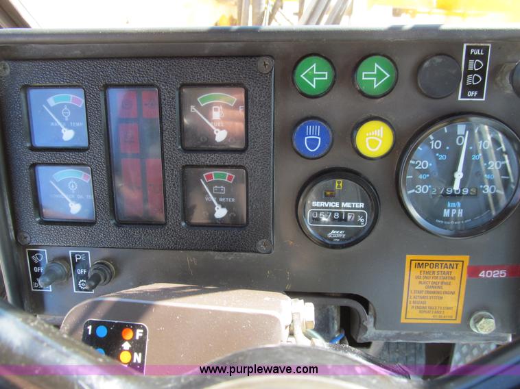 image for item I7157 1996 Komatsu WA120-1 wheel loader