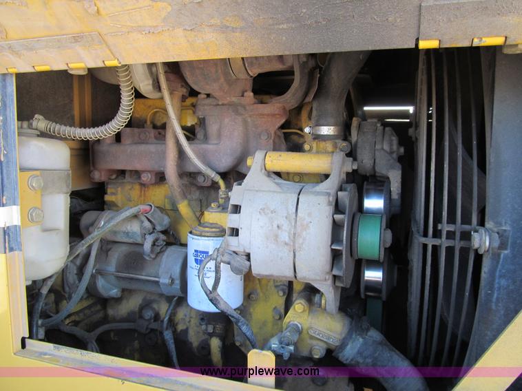 image for item I7157 1996 Komatsu WA120-1 wheel loader