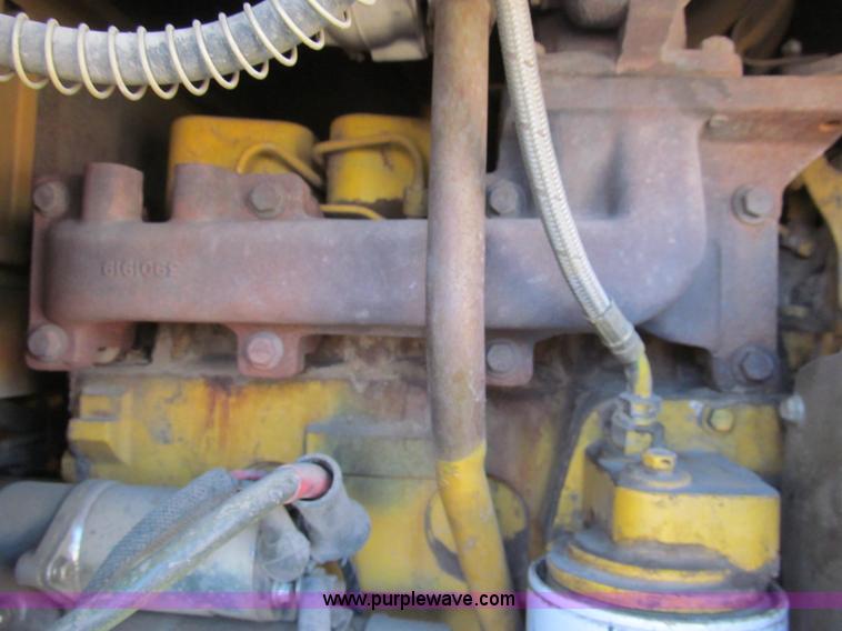 image for item I7157 1996 Komatsu WA120-1 wheel loader