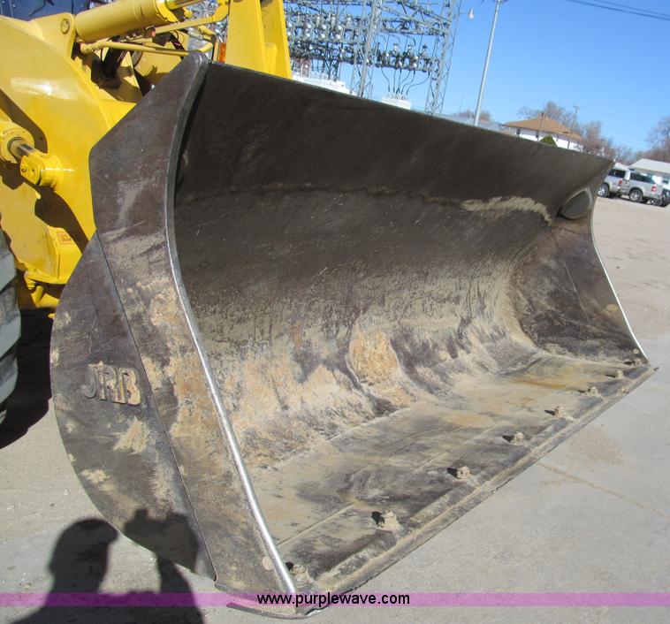 image for item I7157 1996 Komatsu WA120-1 wheel loader