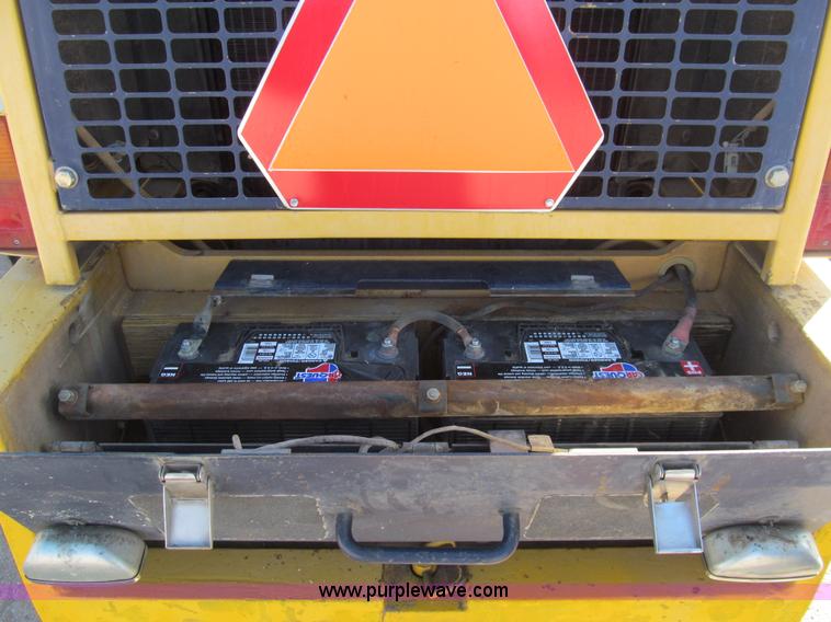 image for item I7157 1996 Komatsu WA120-1 wheel loader