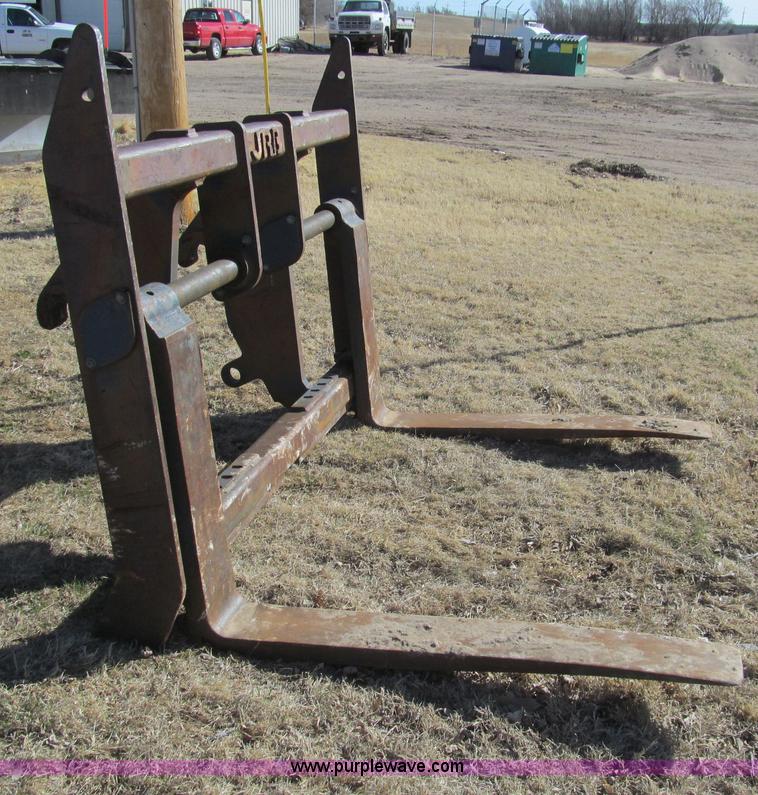 image for item I7157 1996 Komatsu WA120-1 wheel loader