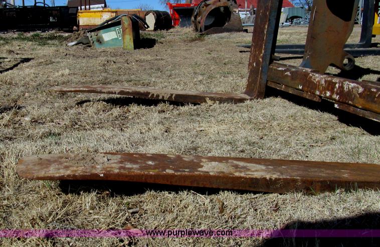 image for item I7157 1996 Komatsu WA120-1 wheel loader