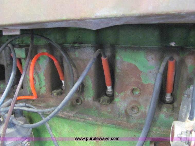 image for item I7221 1962 John Deere 3010 tractor