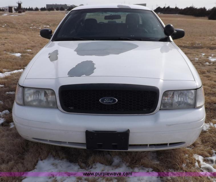 image for item I9078 2008 Ford Crown Victoria Police Interceptor