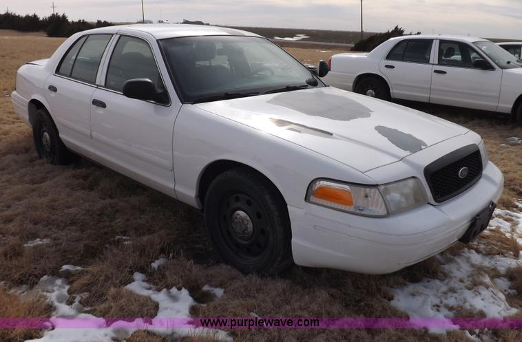 image for item I9078 2008 Ford Crown Victoria Police Interceptor