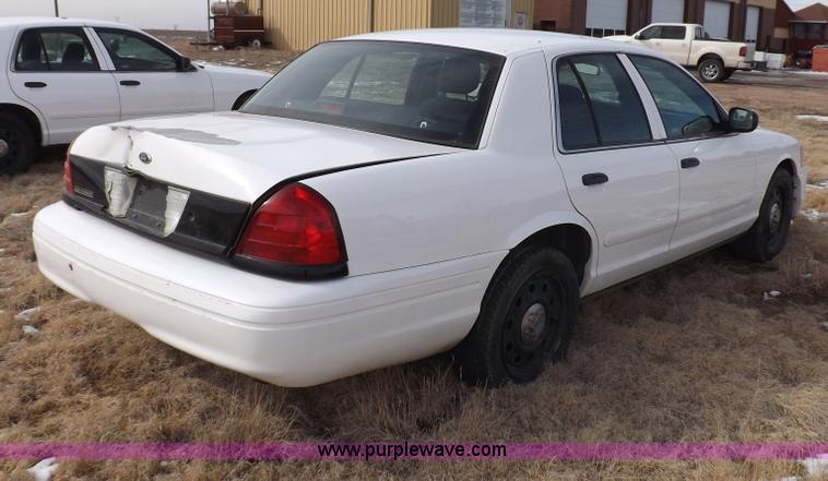 image for item I9078 2008 Ford Crown Victoria Police Interceptor