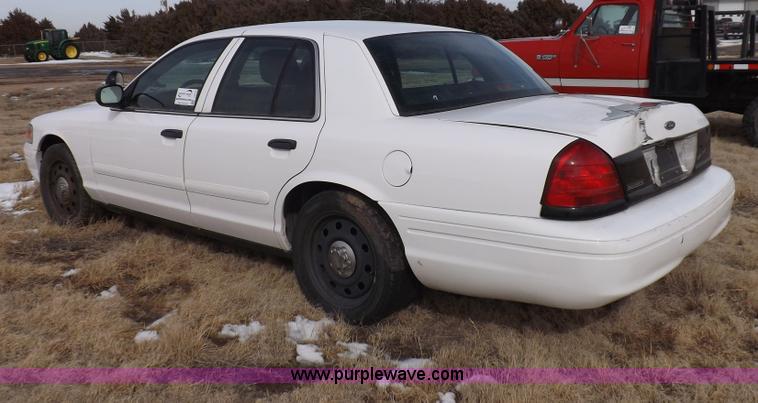 image for item I9078 2008 Ford Crown Victoria Police Interceptor