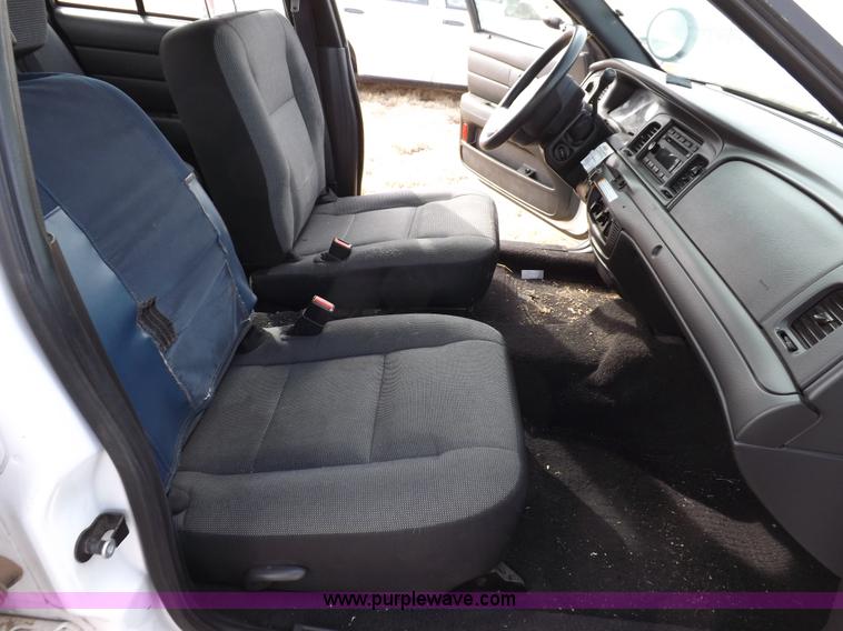 image for item I9078 2008 Ford Crown Victoria Police Interceptor