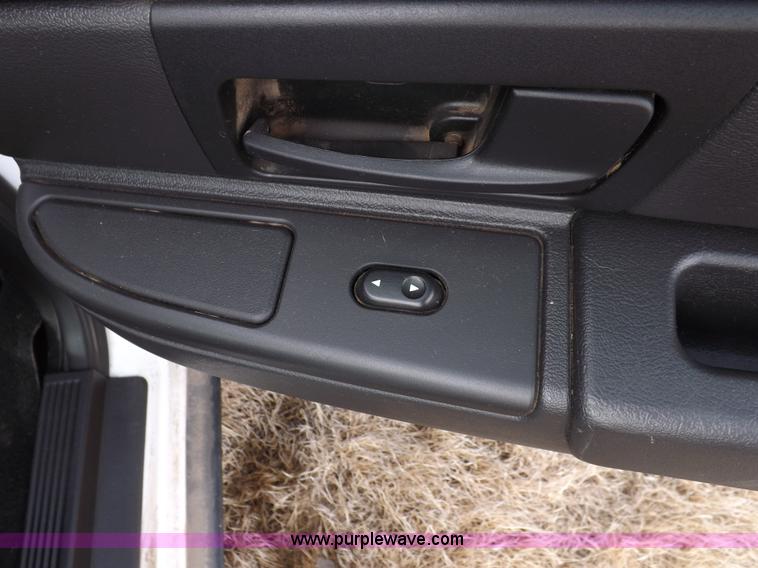 image for item I9078 2008 Ford Crown Victoria Police Interceptor