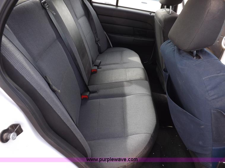 image for item I9078 2008 Ford Crown Victoria Police Interceptor