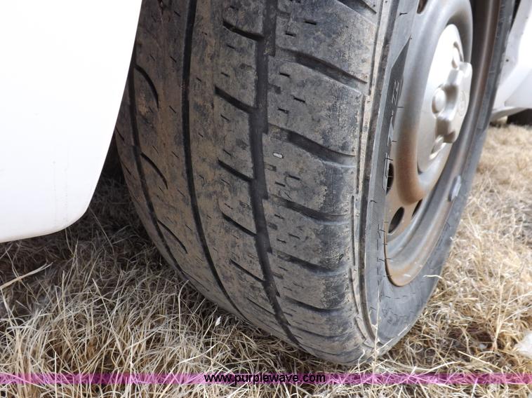 image for item I9078 2008 Ford Crown Victoria Police Interceptor