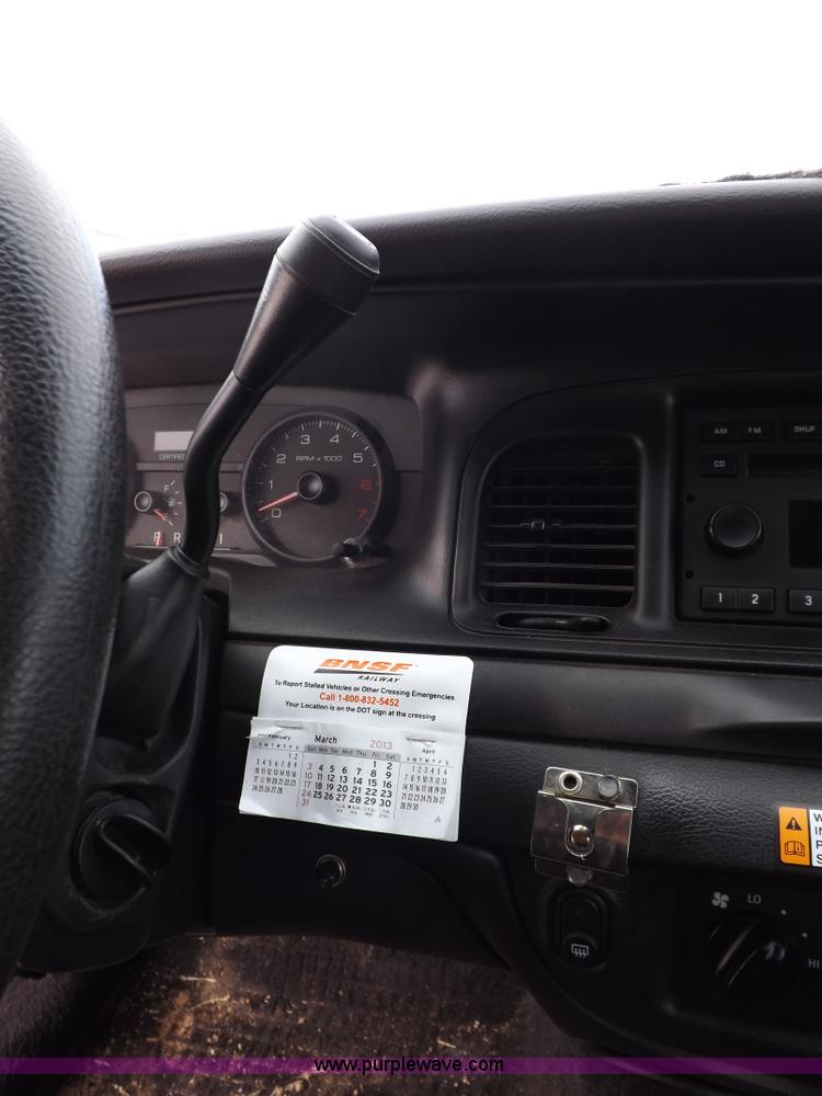 image for item I9078 2008 Ford Crown Victoria Police Interceptor