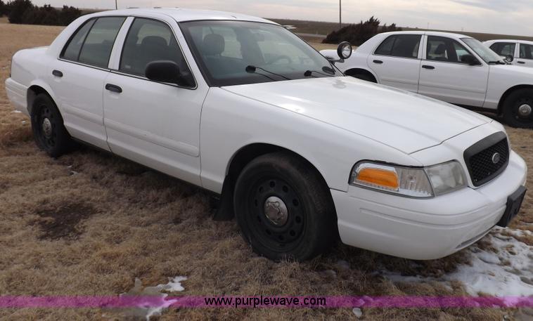 image for item I9079 2008 Ford Crown Victoria Police Interceptor