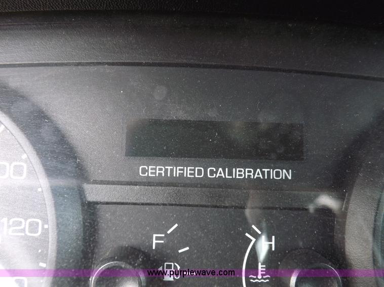 image for item I9079 2008 Ford Crown Victoria Police Interceptor