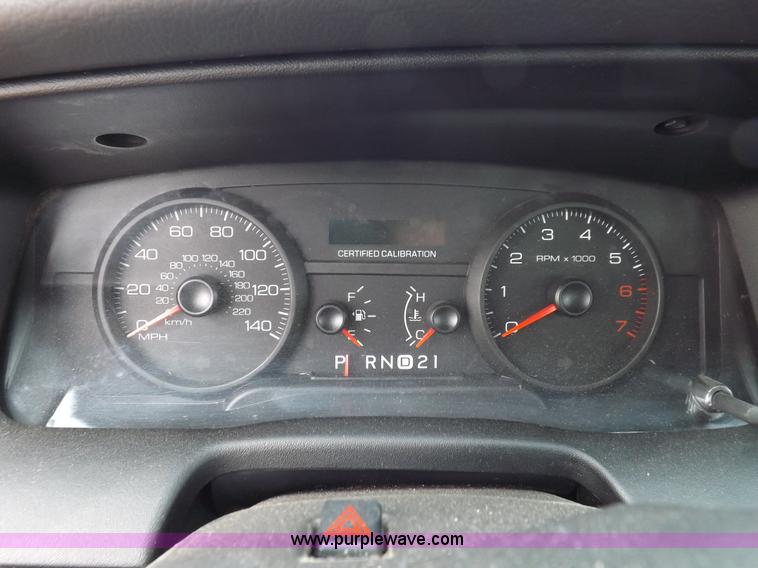 image for item I9079 2008 Ford Crown Victoria Police Interceptor