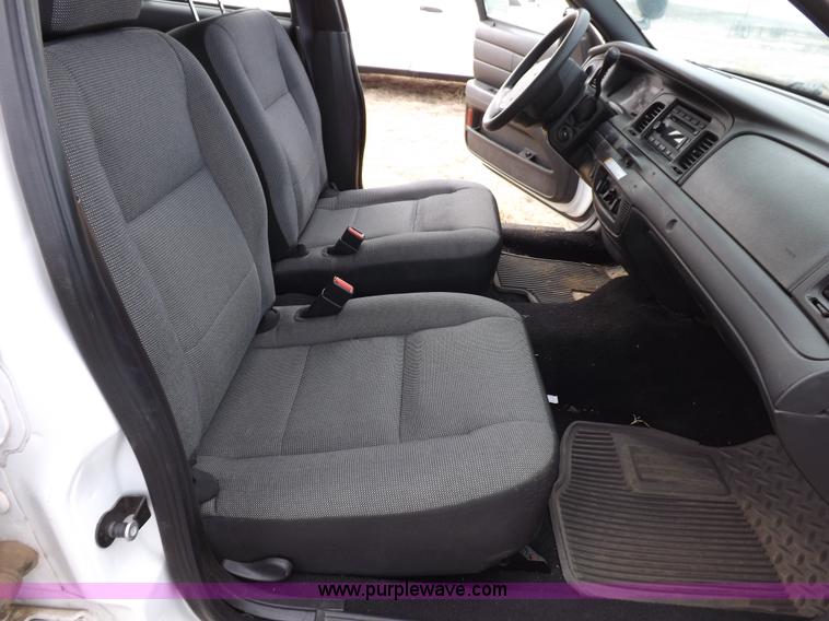 image for item I9079 2008 Ford Crown Victoria Police Interceptor