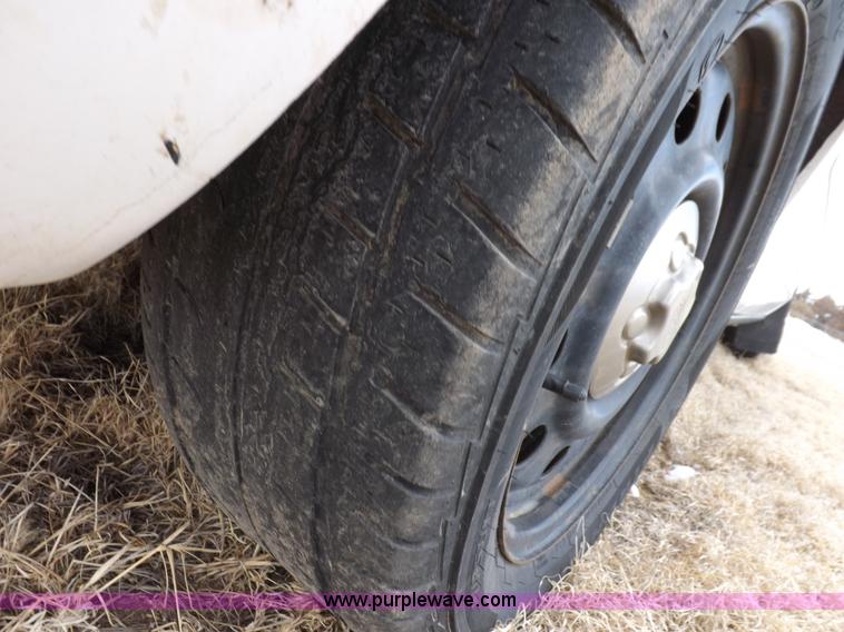 image for item I9079 2008 Ford Crown Victoria Police Interceptor