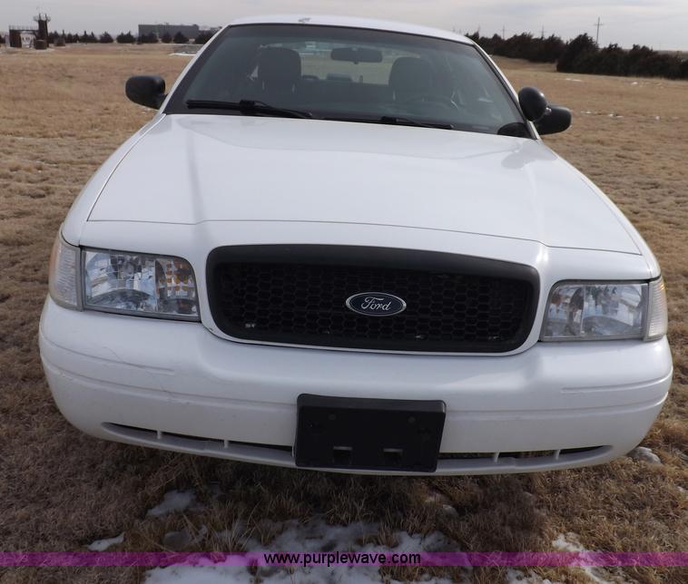 image for item I9080 2008 Ford Crown Victoria Police Interceptor