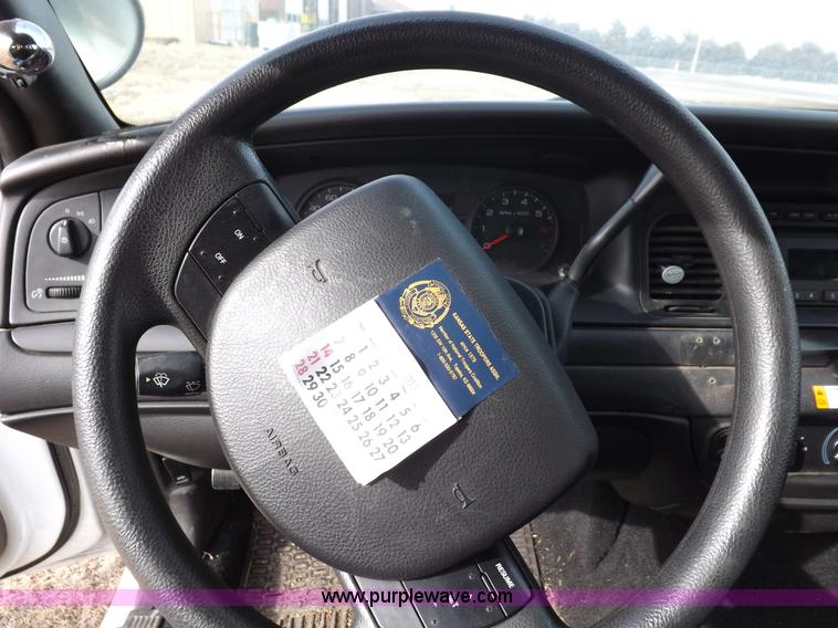 image for item I9080 2008 Ford Crown Victoria Police Interceptor