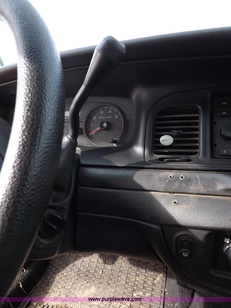 image for item I9080 2008 Ford Crown Victoria Police Interceptor