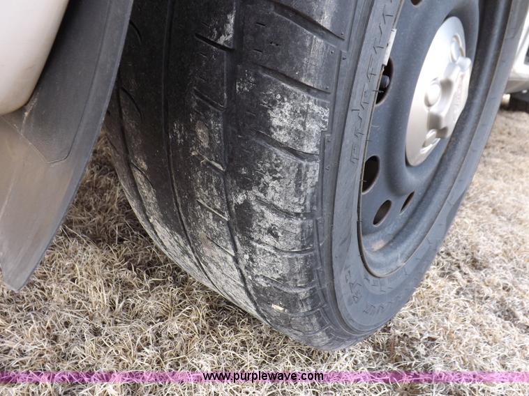 image for item I9080 2008 Ford Crown Victoria Police Interceptor