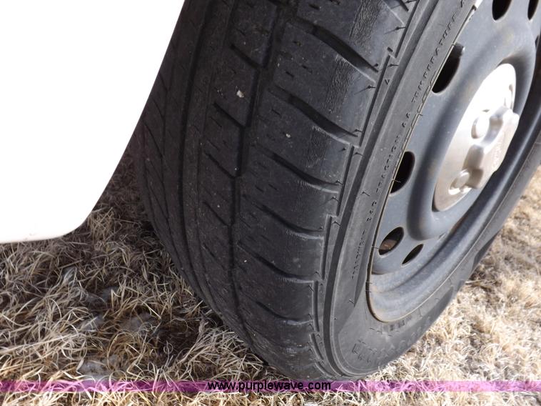 image for item I9080 2008 Ford Crown Victoria Police Interceptor