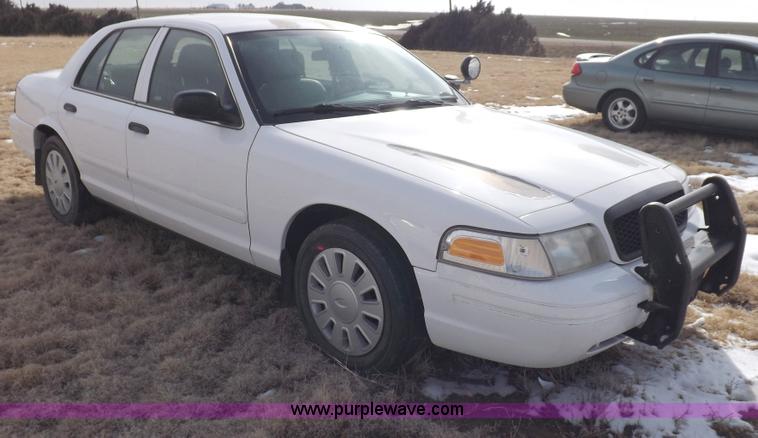 image for item I9081 2008 Ford Crown Victoria Police Interceptor