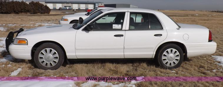 image for item I9081 2008 Ford Crown Victoria Police Interceptor