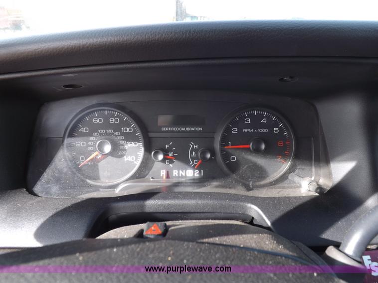 image for item I9081 2008 Ford Crown Victoria Police Interceptor