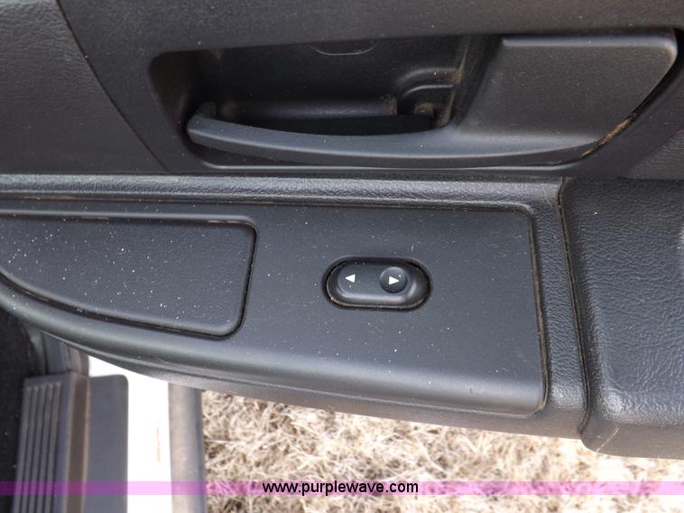 image for item I9081 2008 Ford Crown Victoria Police Interceptor