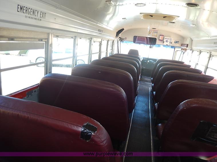 image for item I9305 1999 Chevrolet B7 Bluebird bus