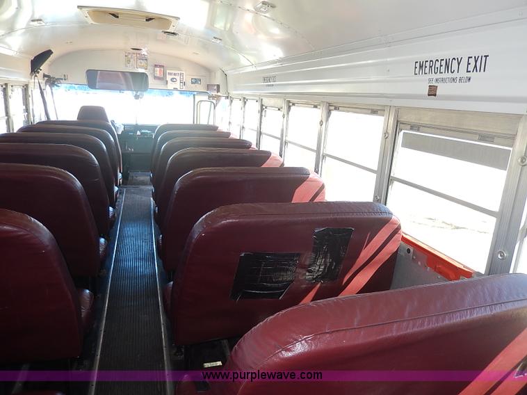 image for item I9305 1999 Chevrolet B7 Bluebird bus