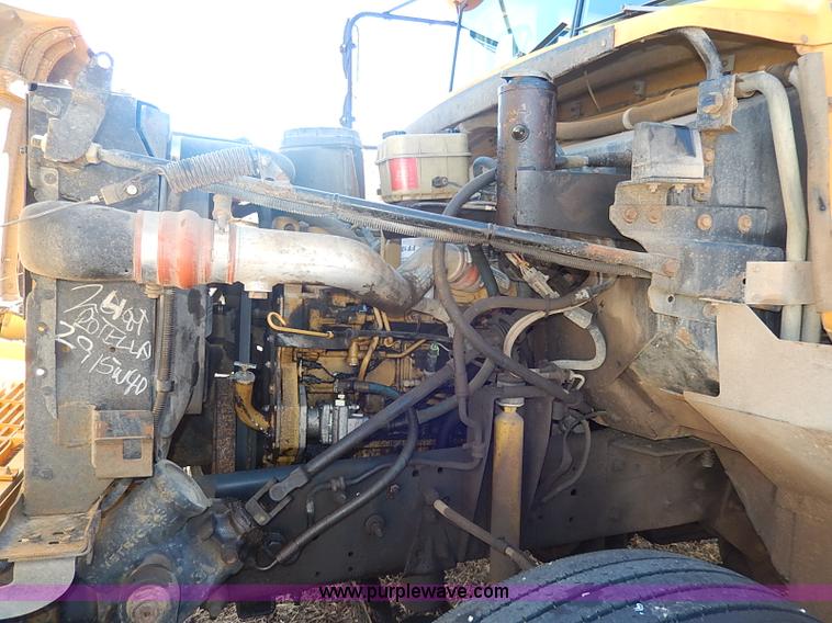 image for item I9305 1999 Chevrolet B7 Bluebird bus