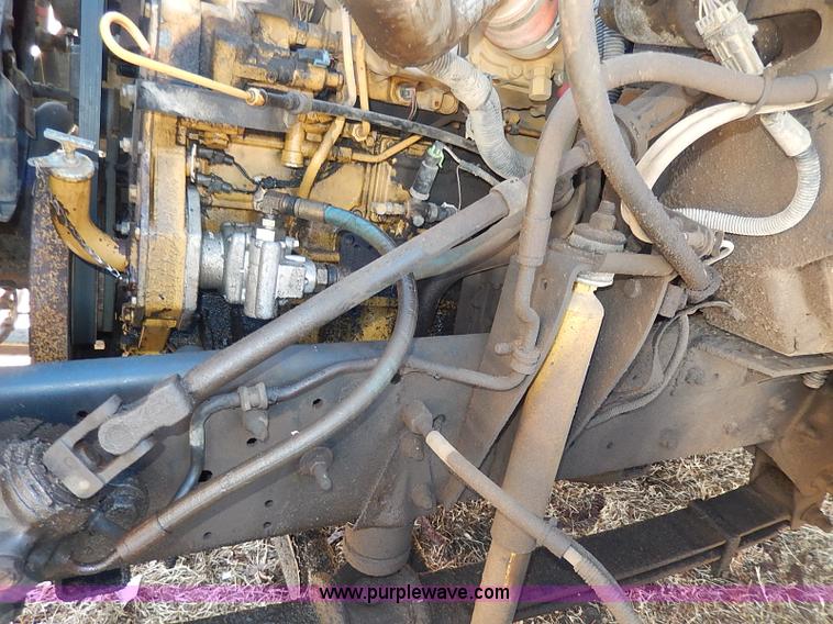 image for item I9305 1999 Chevrolet B7 Bluebird bus