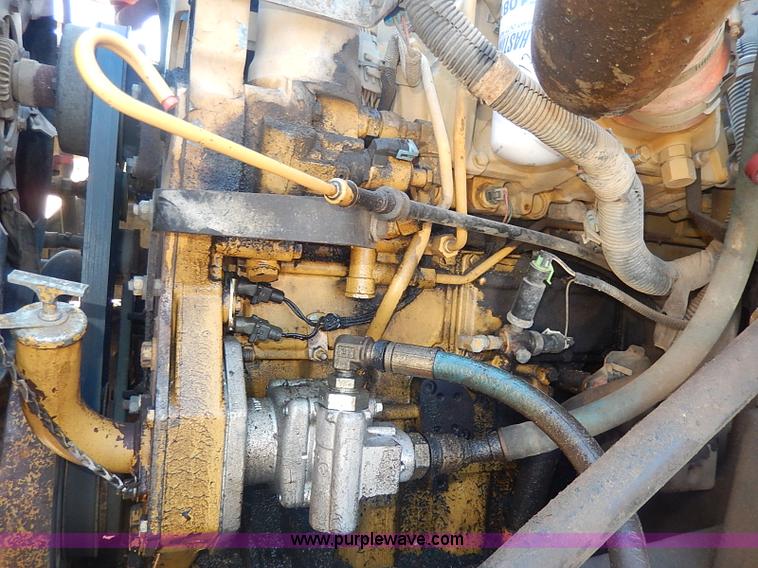 image for item I9305 1999 Chevrolet B7 Bluebird bus