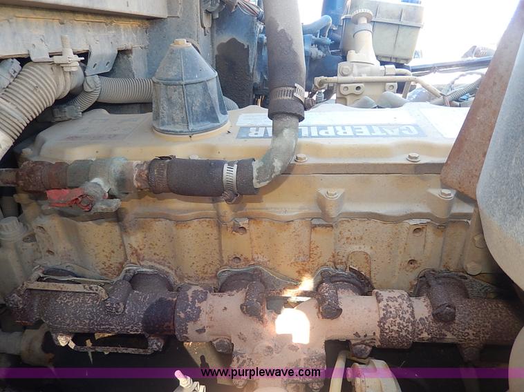 image for item I9305 1999 Chevrolet B7 Bluebird bus