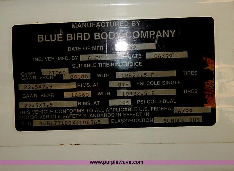 image for item I9305 1999 Chevrolet B7 Bluebird bus