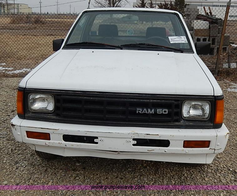 image for item I9338 1990 Dodge Ram 50 pickup truck