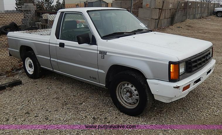 image for item I9338 1990 Dodge Ram 50 pickup truck