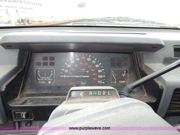 image for item I9338 1990 Dodge Ram 50 pickup truck