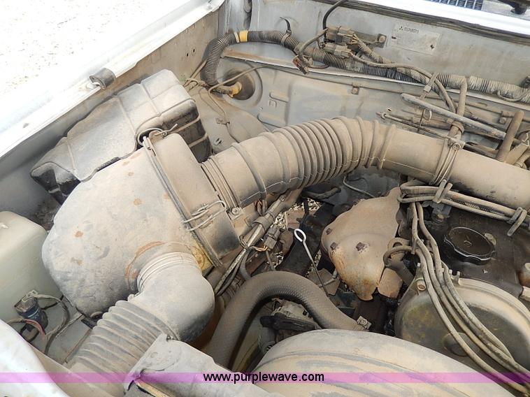 image for item I9338 1990 Dodge Ram 50 pickup truck