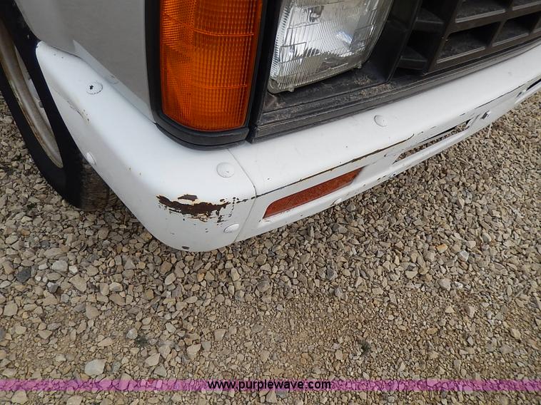 image for item I9338 1990 Dodge Ram 50 pickup truck