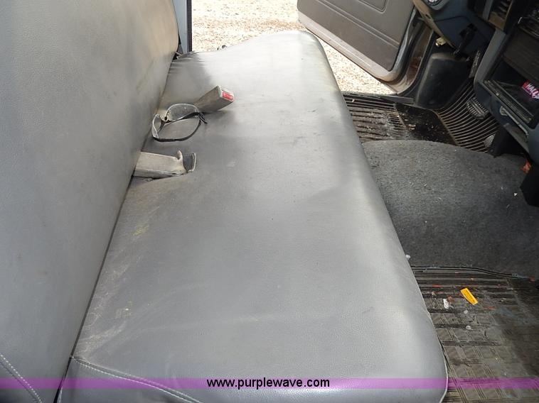 image for item I9338 1990 Dodge Ram 50 pickup truck