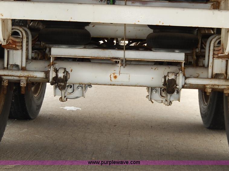 image for item I9351 1989 American 48' dry van trailer