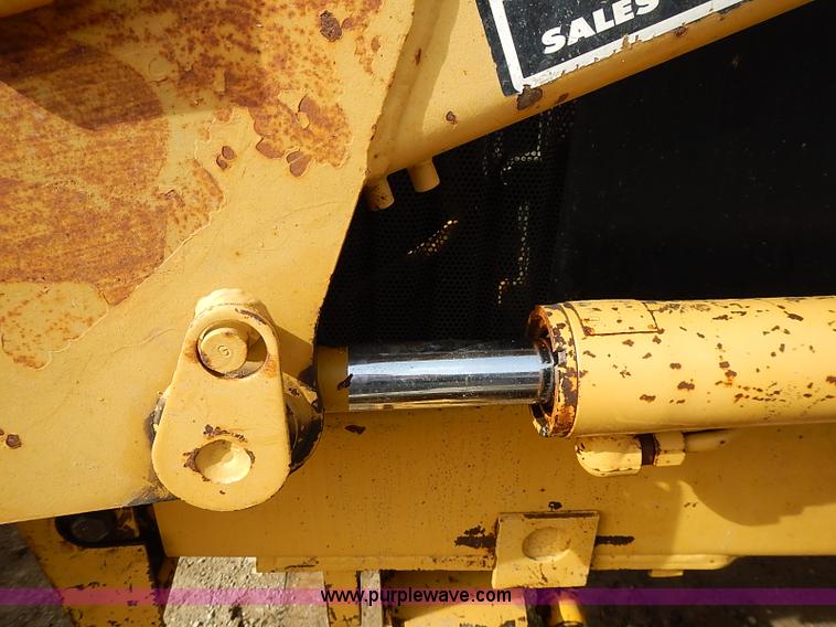 image for item I9385 1987 Caterpillar 426 backhoe